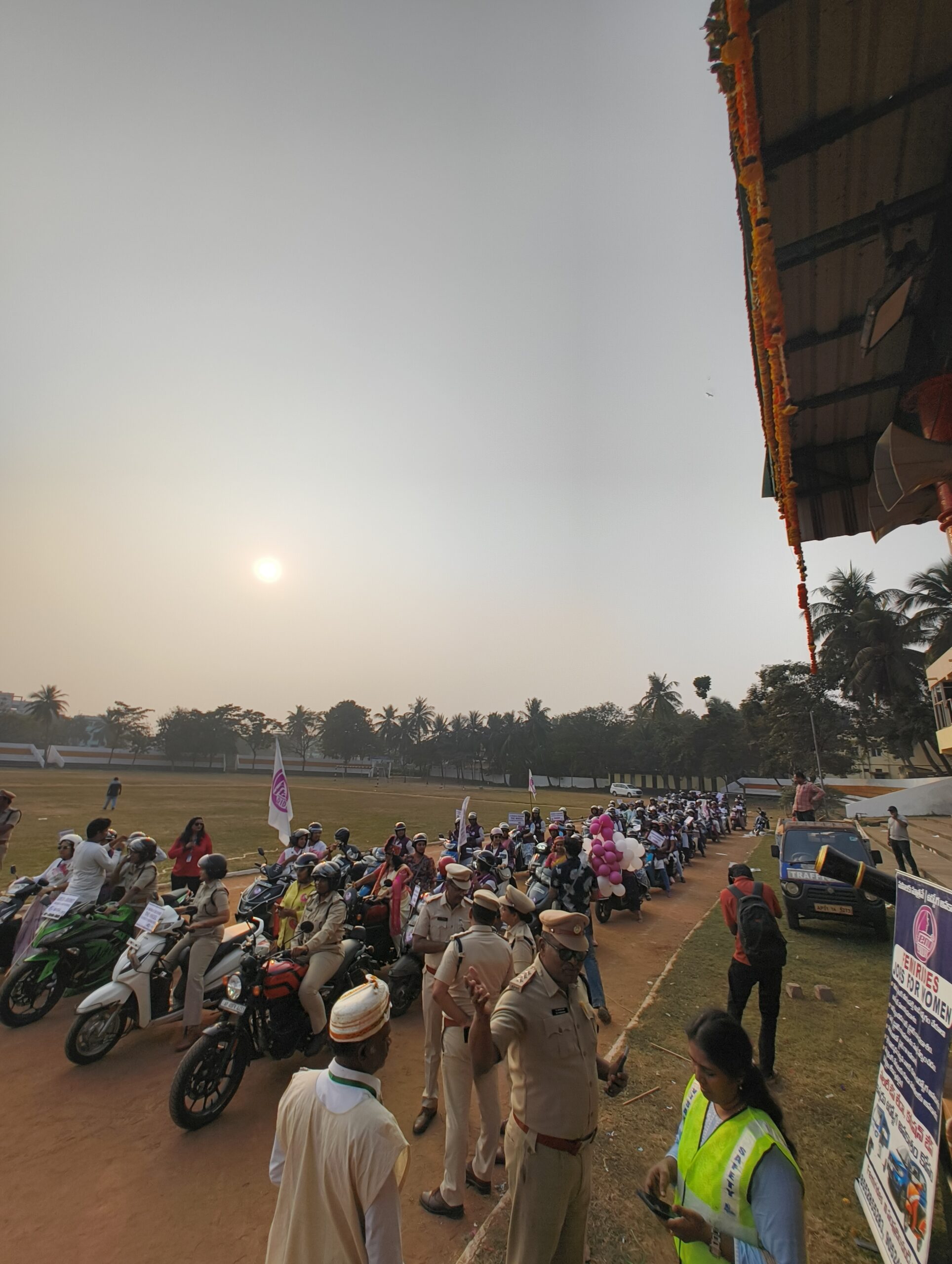 Women riders participation