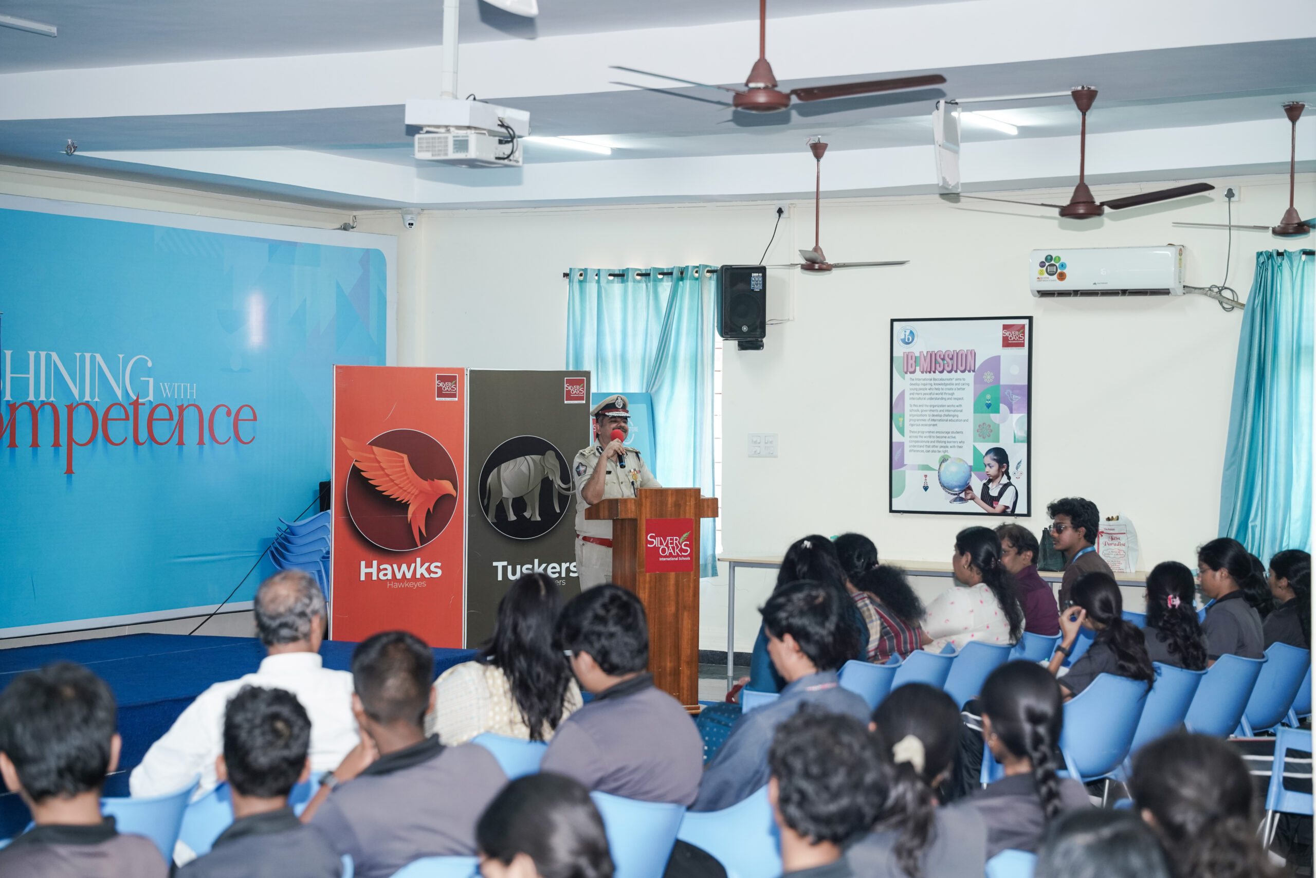 Dr. Shankabrata Bagchi addressing students at Silver Oaks International School